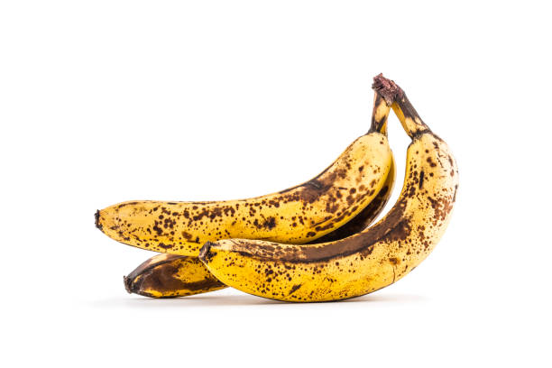 banan. nad dojrzałymi bananami wyizolowanymi na bieli z cieniami - banana rotting ripe above zdjęcia i obrazy z banku zdjęć