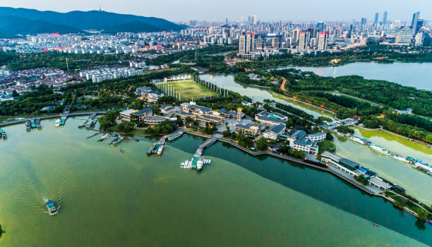 istock Park in the city 900637470