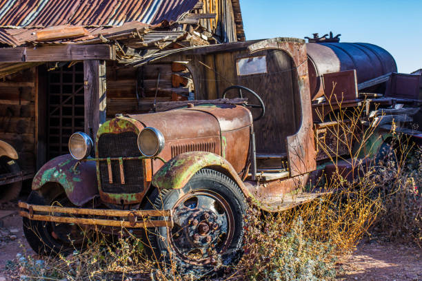 istock Vintage Rusted Tanker Truck 900646994