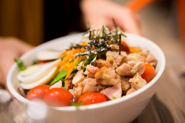 istock Waiter serving food 900669466