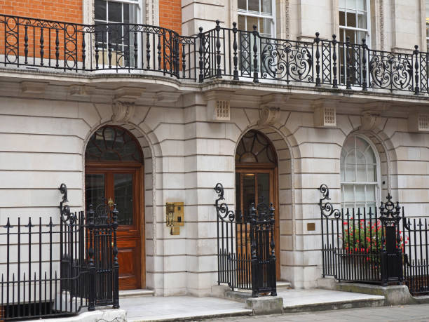 istock London, elegant apartment building 900749454