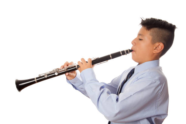 clarinete - musician clarinet teenager asian ethnicity fotografías e imágenes de stock