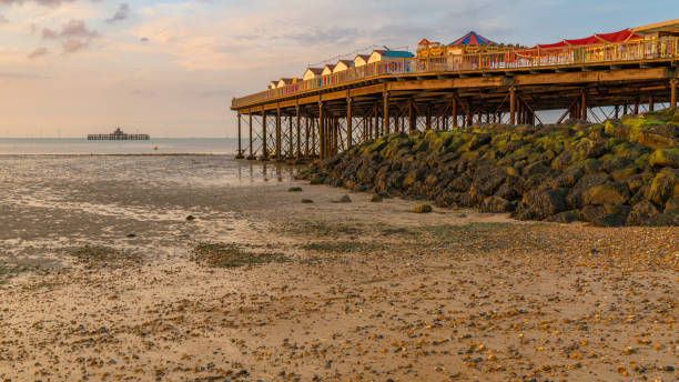 Herne Bay, Kent, England, UK North Sea coast with the beach and the pier in Herne Bay, Kent, England, UK herne bay photos stock pictures, royalty-free photos & images