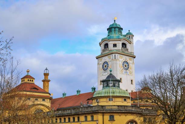 istock Public bath and swimming pool in Munich 900813052