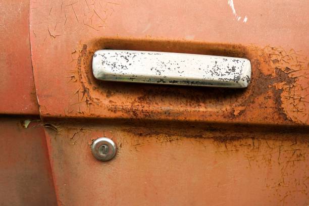 istock old dirty door car 900844984