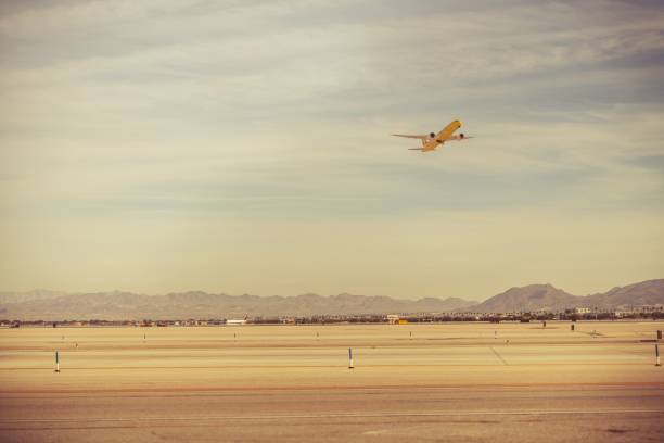 istock Las Vegas Airport Take Off 900858414