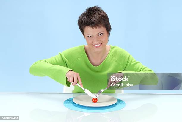 ヘルシーな Eating2 - 女性のストックフォトや画像を多数ご用意 - 女性, 女性一人, 食べる