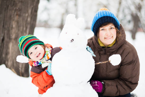 istock family winter fun 901010998