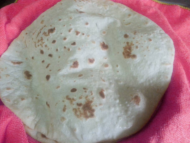 istock Chapati roti/chapathi/fulka/paratha whole wheat flat bread 901077676