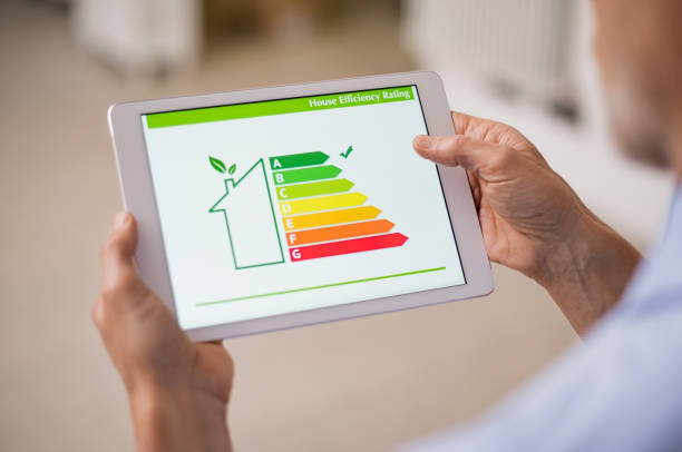 энергоэффективность дома - energy efficiency rating стоковые фото и изображения