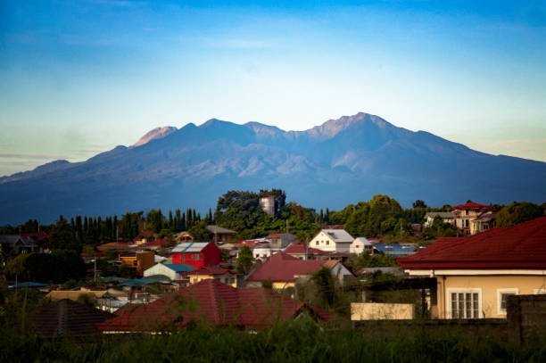 istock Mount Apo from Cabantian, Davao City, Philippines 901101754