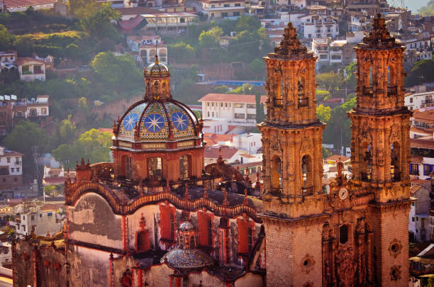 igreja de santa prisca em taxco, méxico - altar residential structure spirituality house - fotografias e filmes do acervo
