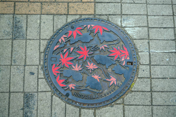 istock Manhole cover in Hiroshima 901163474