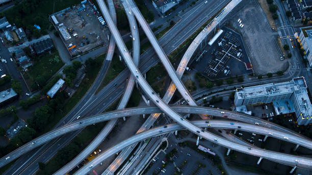 istock Aerial above Marquam Bridge overpass 901169478