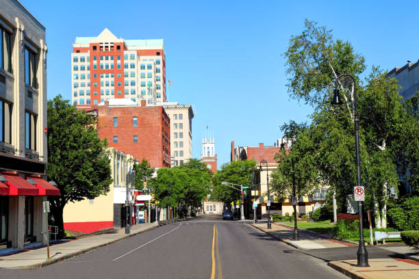 istock Downtown Manchester, New Hampshire 901203566