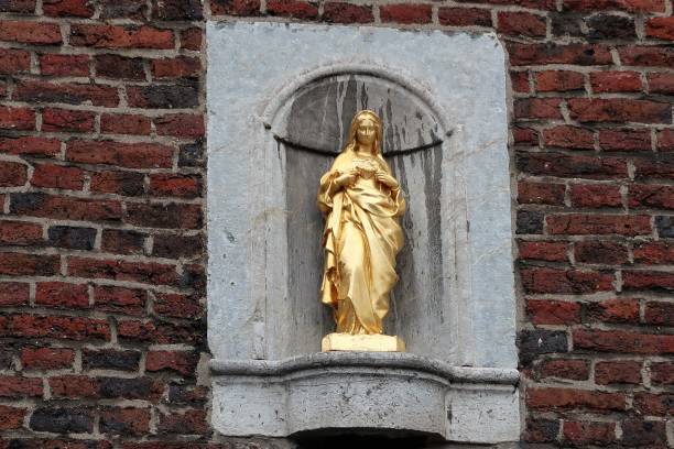 german statue - aachen brick building exterior built structure imagens e fotografias de stock