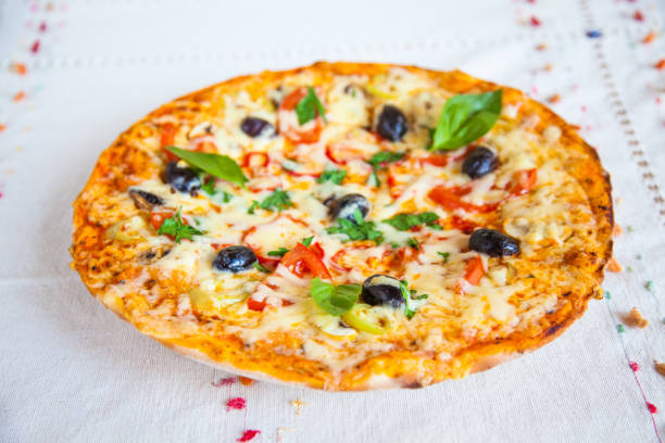istock Mediterranean oriental pizza - thin and crispy baked 901315632