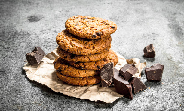istock Oatmeal cookies with chunks of chocolate. 901449026