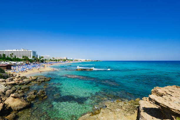 istock sea city beach 901506474