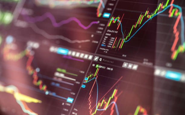 istock Financial trading chart at digital display 901526058
