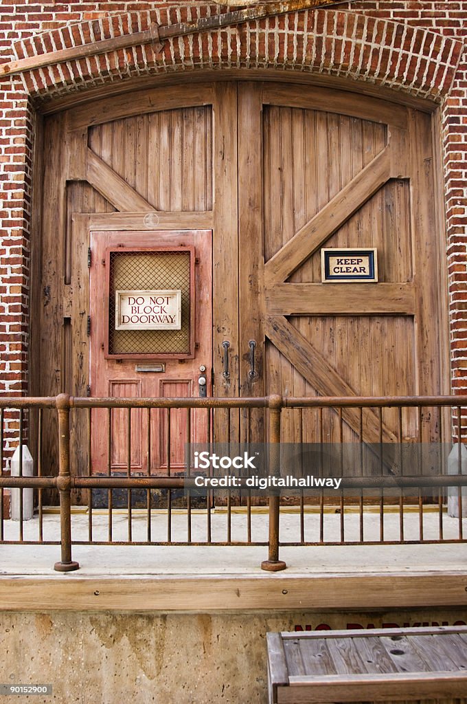 Mantener despejado en puerta - Foto de stock de Baranda libre de derechos