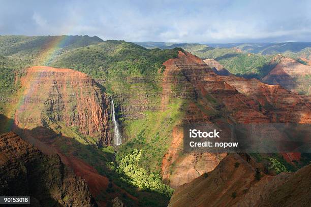 Waimea Canyon Stockfoto und mehr Bilder von Wasserfall - Wasserfall, Waimea - Big Island - Insel Hawaii, Waimea - Insel Oahu