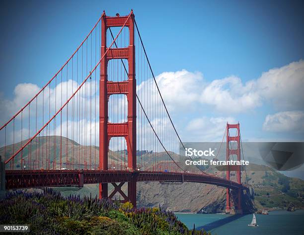 Golden Gate Bridge - Fotografias de stock e mais imagens de Ao Ar Livre - Ao Ar Livre, Autoestrada, Baía