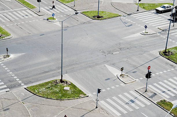 istock Street crossroad from above 90154656