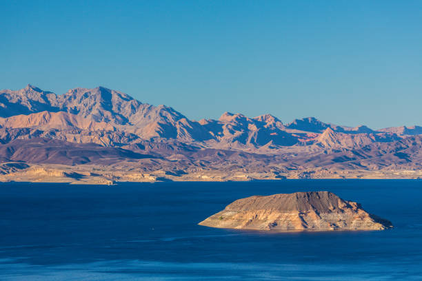 istock Beautiful scenery at Lake Powell, on a bright sunny day 901558678