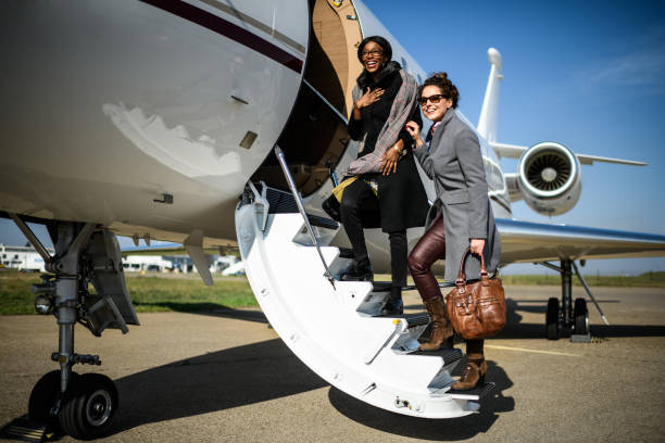 istock Women at the airport 901578720