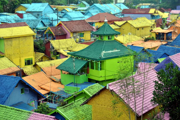 istock Jodipan Colorful Village, Malang 901583798