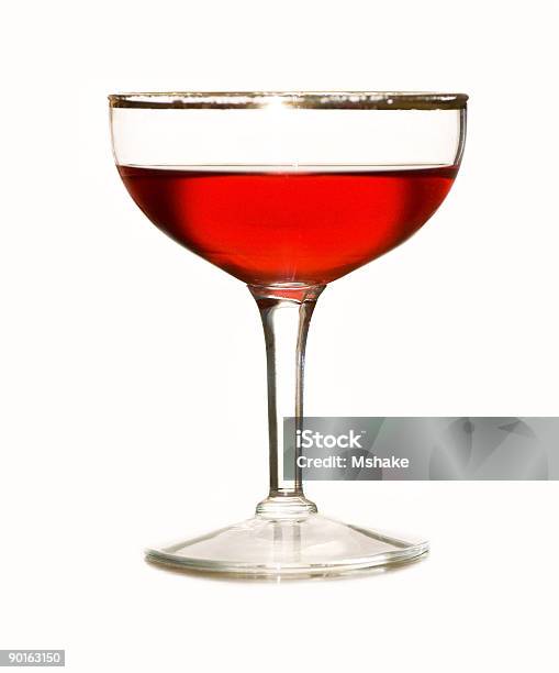 Pojedyncza Wino Szkła - zdjęcia stockowe i więcej obrazów Alkohol - napój - Alkohol - napój, Czerwony, Destylator
