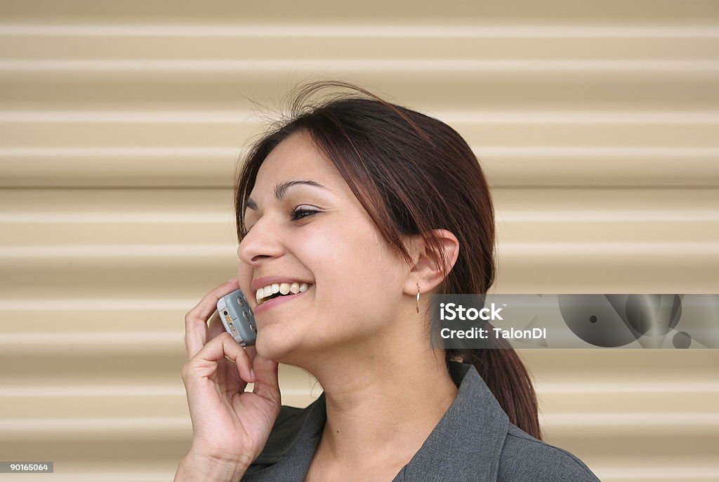 Linda mulher de negócios com telefone celular - Foto de stock de Adulto royalty-free