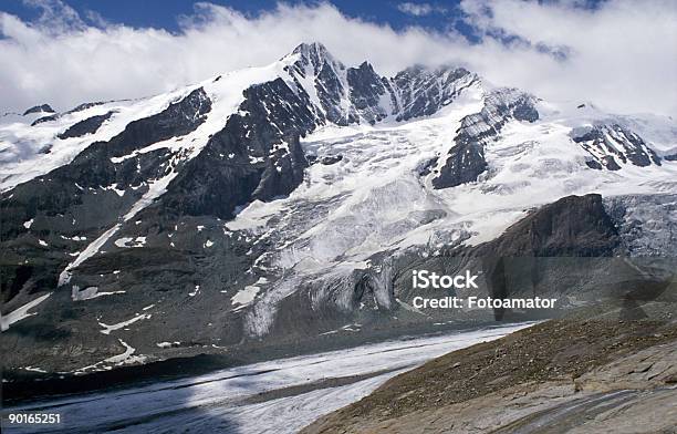 Alpine De Pico Foto de stock y más banco de imágenes de Aire libre - Aire libre, Alpes Europeos, Azul
