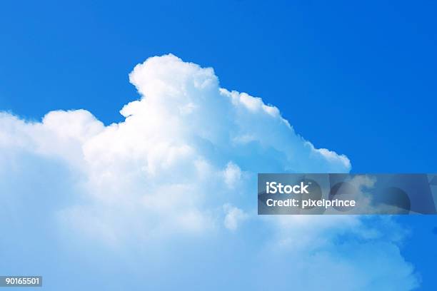 Foto de Macia Céu Azul e mais fotos de stock de Alto-estrato - Alto-estrato, Aura, Azul