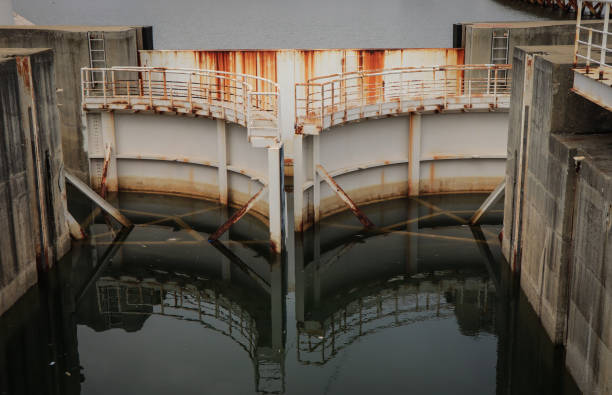 istock Flood gate in a boat channel 901665908