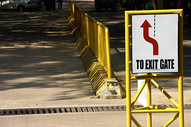 Free picture: sign, arrow, exit, traffic control