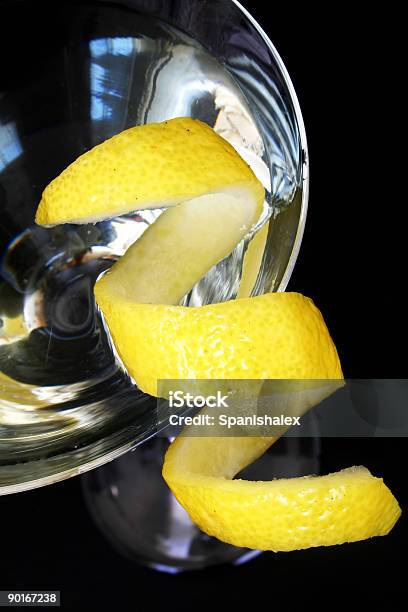 Citrustwist - レモンのストックフォトや画像を多数ご用意 - レモン, ねじれた, アルコール飲料