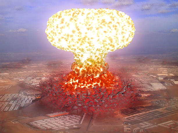 explosión nuclear - bomba atomica fotografías e imágenes de stock