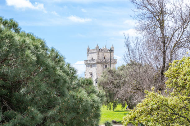 Belem tower in the bank of the Targus River (Belem, Portugal) Belem, Lisbon, Portugal, April 21st 2017-Belem tower was built in 1519 to protect the entrance of the Targus river in Lisbon (Portugal) chemin des dames stock pictures, royalty-free photos & images