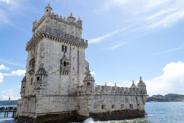 Belem tower in the bank of the Targus River (Belem, Portugal) Belem, Lisbon, Portugal, April 21st 2017-Belem tower was built in 1519 to protect the entrance of the Targus river in Lisbon (Portugal) chemin des dames stock pictures, royalty-free photos & images