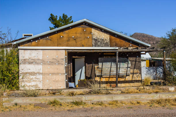 istock Abandoned House In Desert 901969754