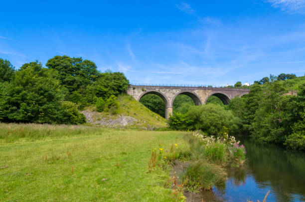 istock Headstone Viaduct  and the Wye River under a blue summer sky 902015286