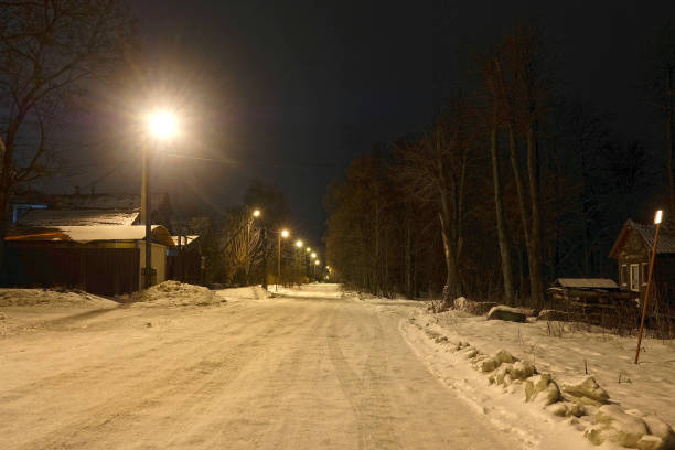 istock Night in a russian village 902038318