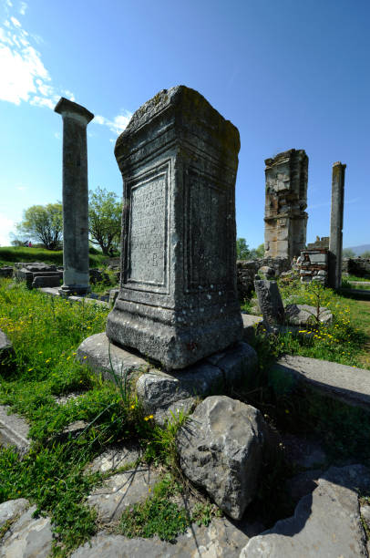 istock Ancient greece ruins near Kavala 902090146