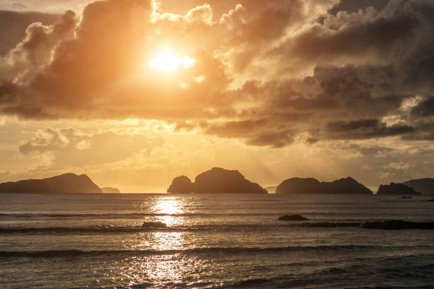 istock Beautiful sunset  in El Nido, Palawan island, Philippines 902117398