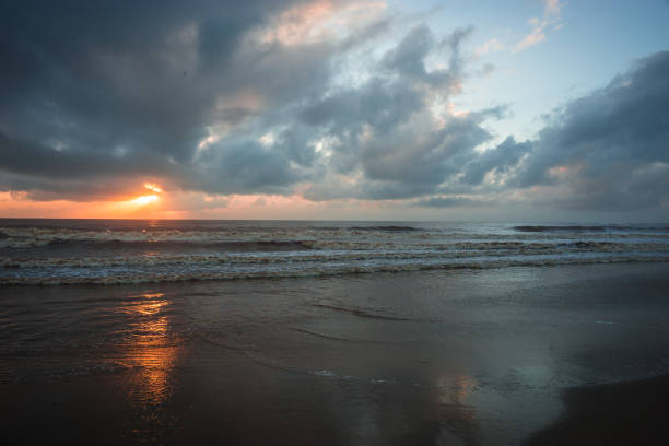 istock Dawn at Indian Ocean in Angels Bay, Kenya 902131962