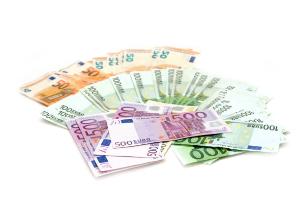 istock Euro cash 902225212