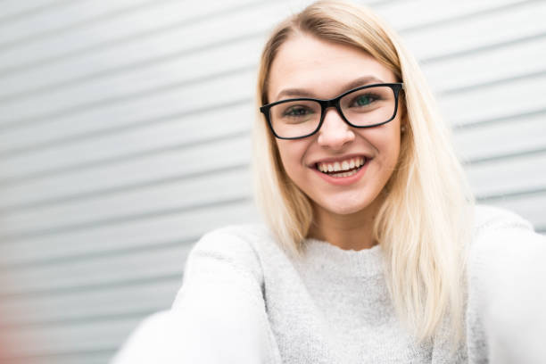 istock Beautiful smiling woman 902258020