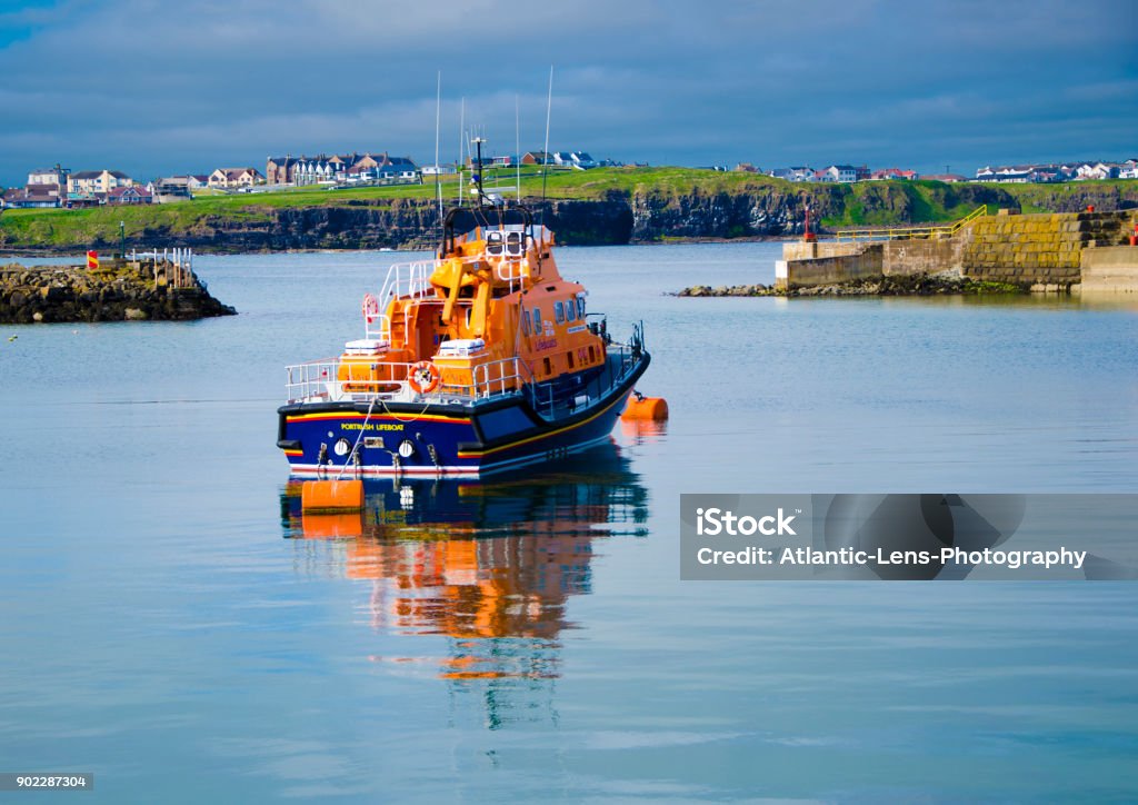 Livbåt 2 - Royaltyfri Royal National Lifeboat Institution Bildbanksbilder